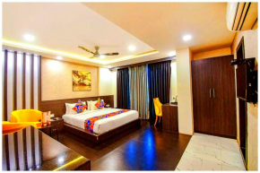 CITY VIEW HOTEL A D A R H near sea and temple